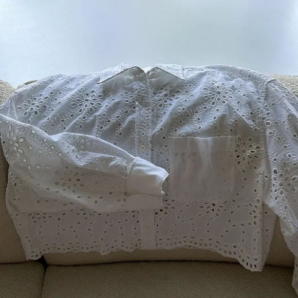 Embroidered eyelet top - Picture 2 of 2